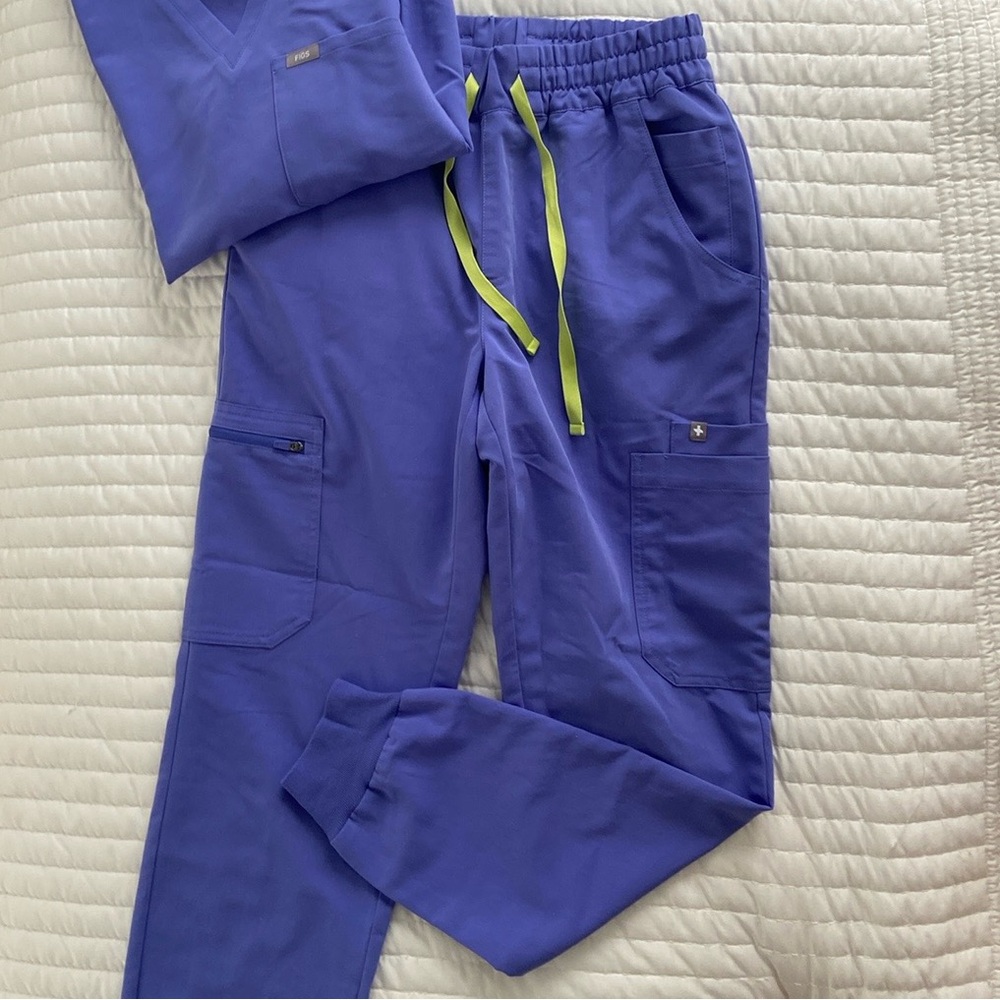 Blueberry high waisted uman relaxed jogger scrub pants